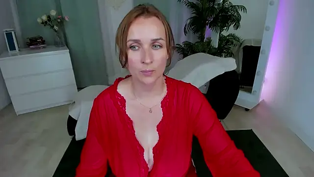 Snapshot of Karinella_x chatting on 06-10-26, 12:06 Karinella x online show from 06-10-26, 12:06