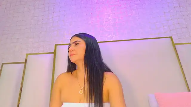 paola rodriguez online show from 06-19-26, 11:49