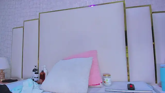 paola rodriguez online show from 10-06-25, 11:33