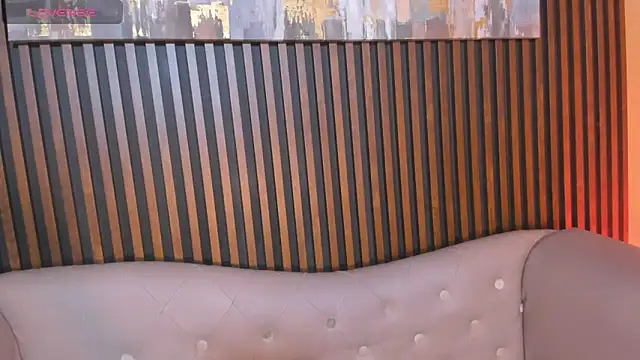 LauraAristizabal online show from 09-12-25, 12:49