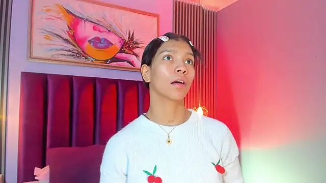 LauraAristizabal online show from 11-16-25, 12:43