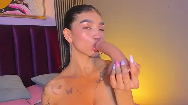 LauraAristizabal online show from 07-05-26, 12:15