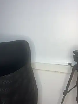 LauraAristizabal online show from 07-18-26, 10:35