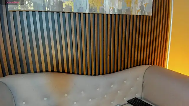 LauraAristizabal online show from 03-19-26, 12:38