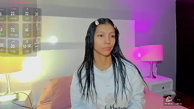 LauraAristizabal online show from 11-05-25, 12:30