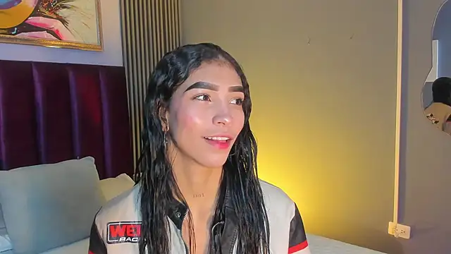 LauraAristizabal online show from 06-20-26, 11:48