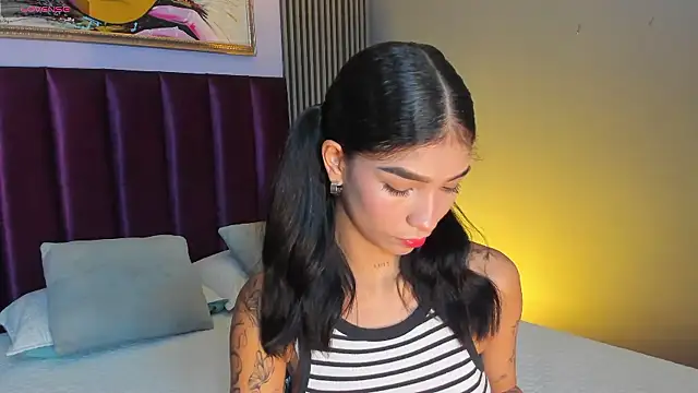 LauraAristizabal online show from 06-16-26, 12:05
