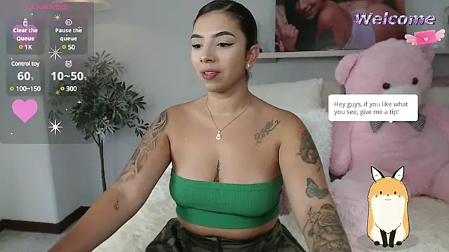 Snapshot of vane_lopez_ chatting on 02-26-25, 08:15 vane lopez online show from 02-26-25, 08:15