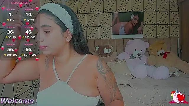 Snapshot of vane_lopez_ chatting on 10-14-25, 05:35 vane lopez online show from 10-14-25, 05:35