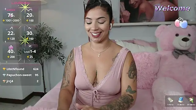 Snapshot of vane_lopez_ chatting on 02-14-25, 12:51 vane lopez online show from 02-14-25, 12:51