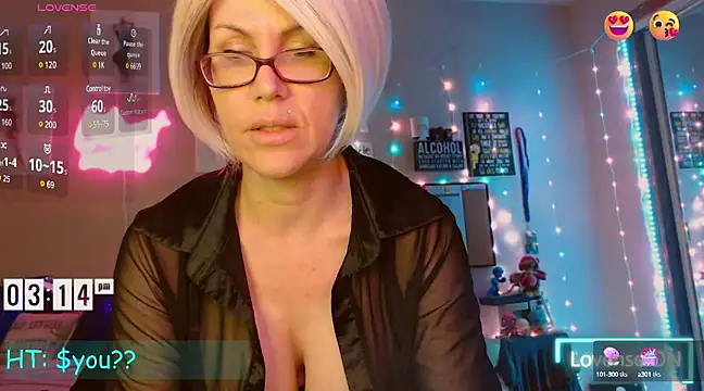 Snapshot of EmmaIsHere chatting on 03-16-25, 09:16 EmmaIsHere online show from 03-16-25, 09:16