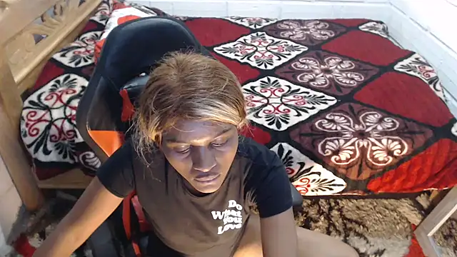 sexyjustin202 online show from 02-26-25, 12:30