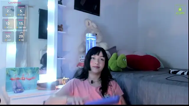 miaa-lee online show from 11-20-25, 01:56