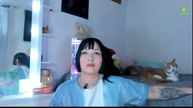 miaa-lee online show from 11-15-25, 03:43