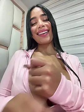 perla kem  online show from 06-14-26, 02:35