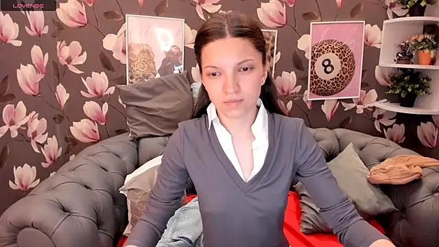 Snapshot of MelaniGrand chatting on 06-26-26, 08:20 MelaniGrand online show from 06-26-26, 08:20