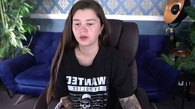 AmellyMilly online show from 10-25-25, 12:39