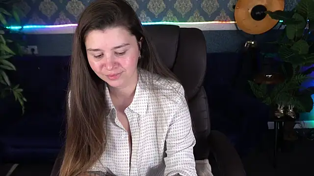 AmellyMilly online show from 11-14-25, 08:01