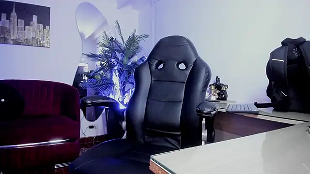 Meghan320 online show from 11-06-25, 11:36