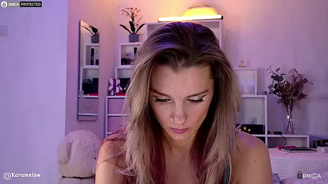 Snapshot of Karamelsw_ chatting on 10-07-25, 11:17 Karamelsw online show from 10-07-25, 11:17