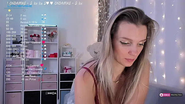 Snapshot of Karamelsw_ chatting on 01-26-25, 03:38 Karamelsw online show from 01-26-25, 03:38