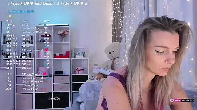 Snapshot of Karamelsw_ chatting on 02-21-25, 12:05 Karamelsw online show from 02-21-25, 12:05