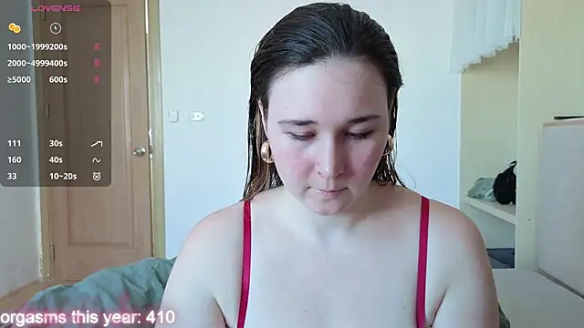 Snapshot of MaryHillx chatting on 05-31-26, 01:44 MaryHillx online show from 05-31-26, 01:44
