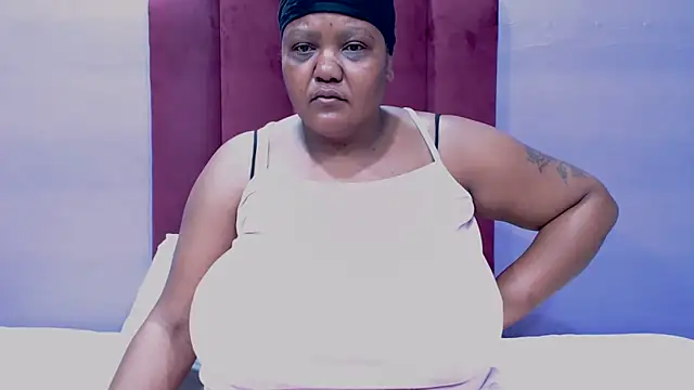 GiantTittts online show from 11-07-25, 05:17