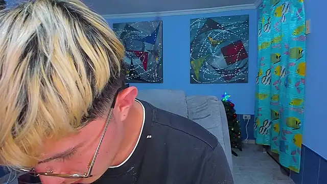 patrik 027 online show from 11-30-25, 07:42