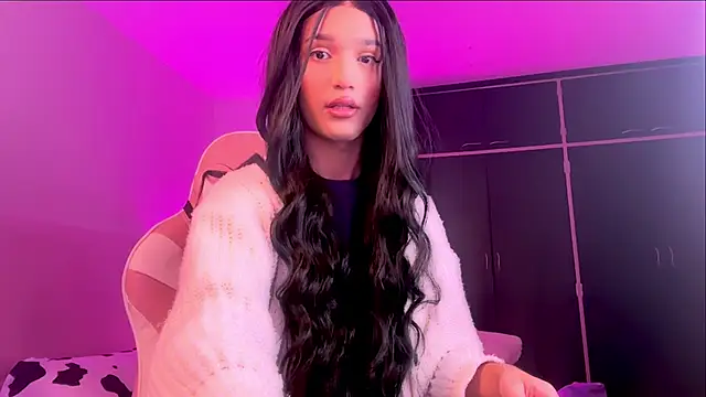 Ainhoads online show from 10-28-25, 03:07