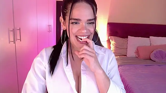 Snapshot of Mafer_Meow chatting on 10-04-25, 07:26 Mafer Meow online show from 10-04-25, 07:26