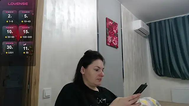 Stacy Davice online show from 10-19-25, 05:21