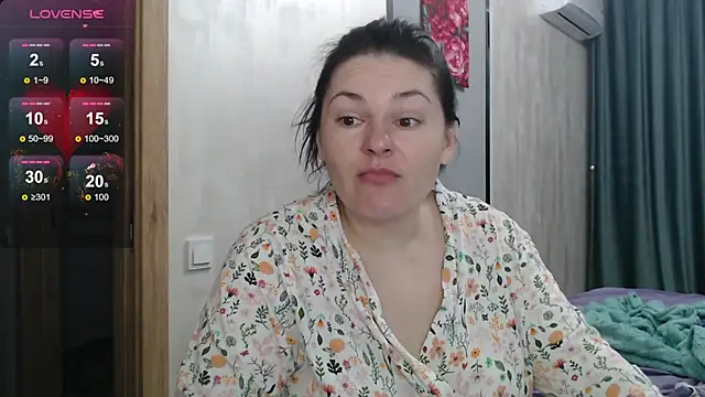 Stacy Davice online show from 10-07-25, 06:31