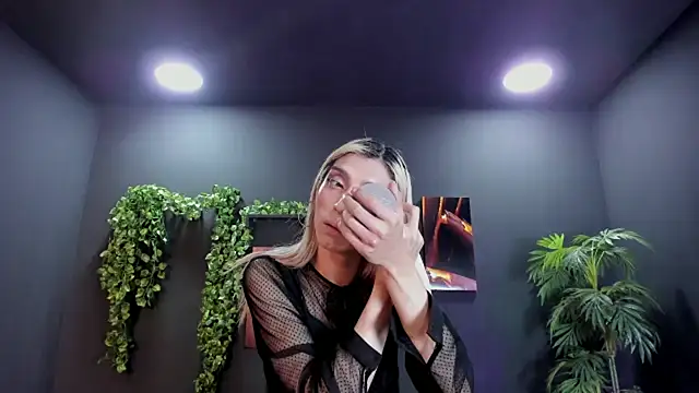 Victoria Badgal  online show from 02-28-25, 05:37