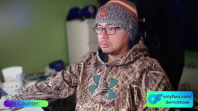 DerrickHose online show from 11-18-25, 04:32