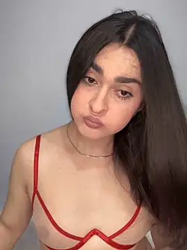 Snapshot of MiahWindsor chatting on 02-04-25, 07:22 MiahWindsor online show from 02-04-25, 07:22