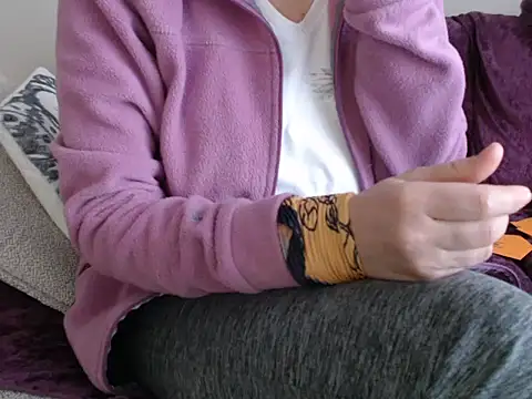 Galadriel online show from 04-10-26, 04:08