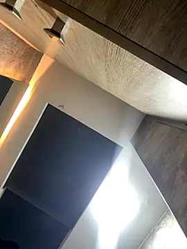 CeliWoods online show from 11-25-25, 10:04