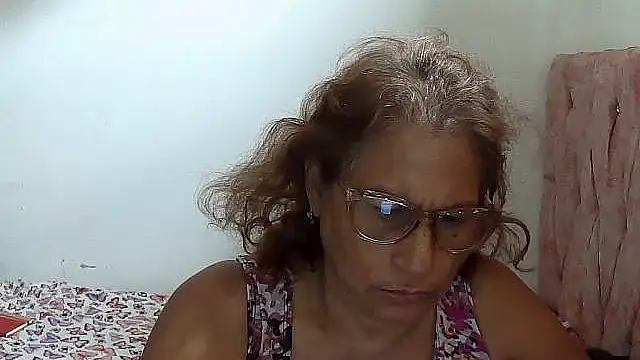 charrysexy1 online show from 02-07-26, 06:38