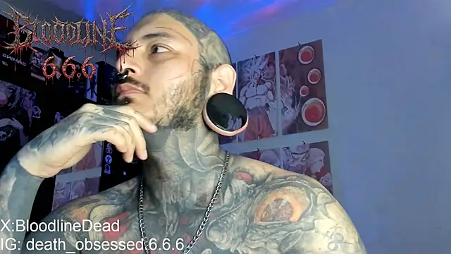 Snapshot of DEATHINK666XX chatting on 01-17-26, 01:15 DEATHINK666XX online show from 01-17-26, 01:15