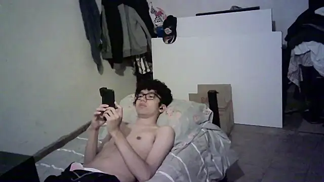 Emv2 online show from 03-09-26, 02:48