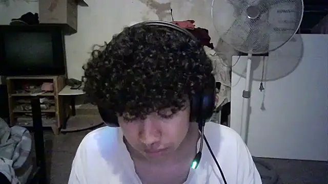 Emv2 online show from 04-13-26, 03:43