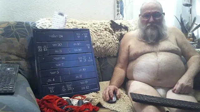 SexySantaC online show from 12-02-25, 08:10