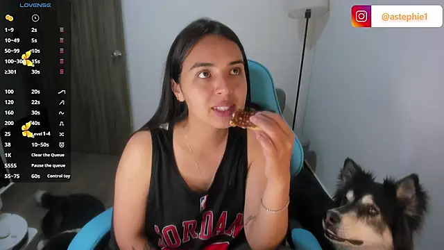 Miss Nicole online show from 01-11-26, 12:39