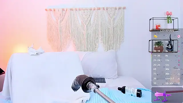 evaa rose online show from 10-09-25, 08:09