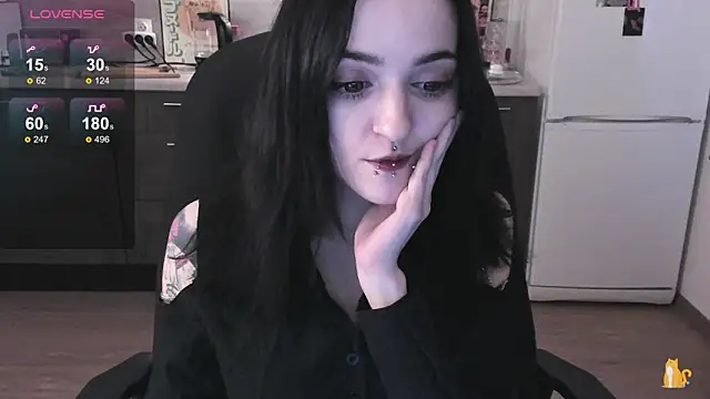 Snapshot of spticc chatting on 11-24-25, 07:52 spticc online show from 11-24-25, 07:52