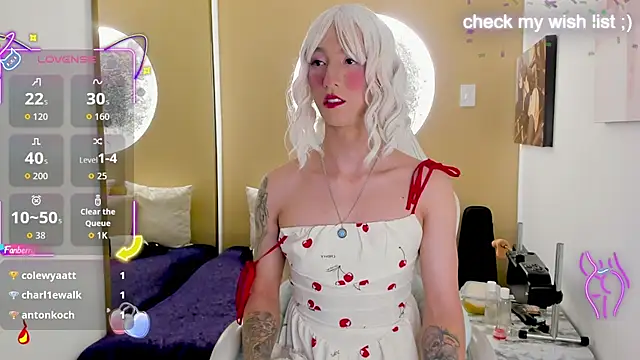 Yaki Tai online show from 03-10-26, 01:42