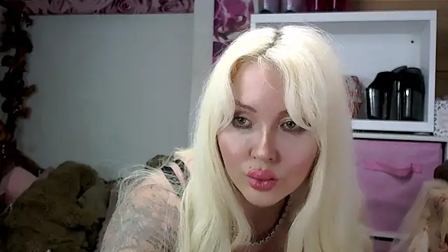 Snapshot of elyink chatting on 07-21-26, 05:36 elyink online show from 07-21-26, 05:36