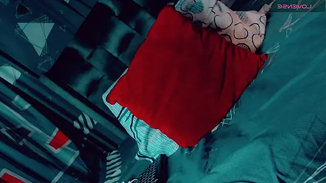 CharlotteBigCock online show from 04-24-26, 02:19