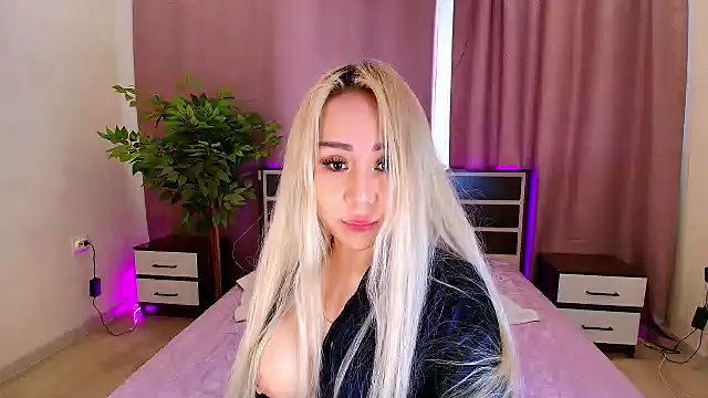Yulianna Smith online show from 03-28-26, 12:22